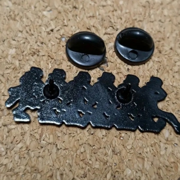 Grateful Dead Dancing Skeletons hat pin, Grateful Dead enamel pin - Picture 2 of 2